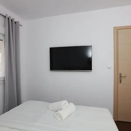 Vergias Sea View Apartment 2 *