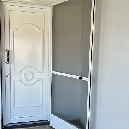 Vergias Sea View Apartment 2 شقة Vergia